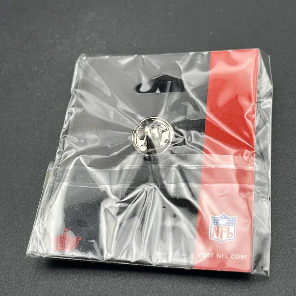 Super Bowl XLII NFL 2008 New England Patriots New‎ York Giants Lapel Hat Pin